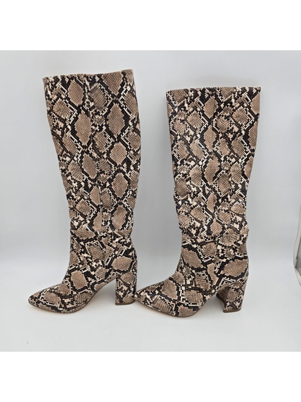 Snake Print Womens Knee-High Boots Size Unknown Brown Faux Leather Block Heel - Picture 1 of 8